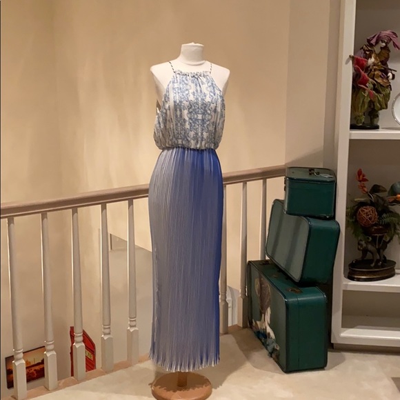 Amazing dress .... - Picture 1 of 8